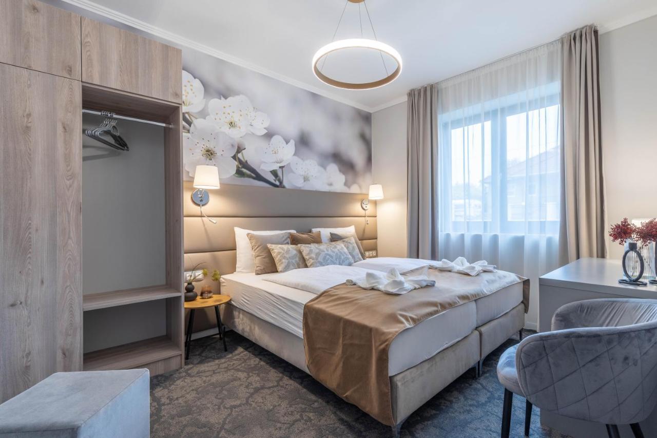 Villa Berc 艾格扎洛克 外观 照片