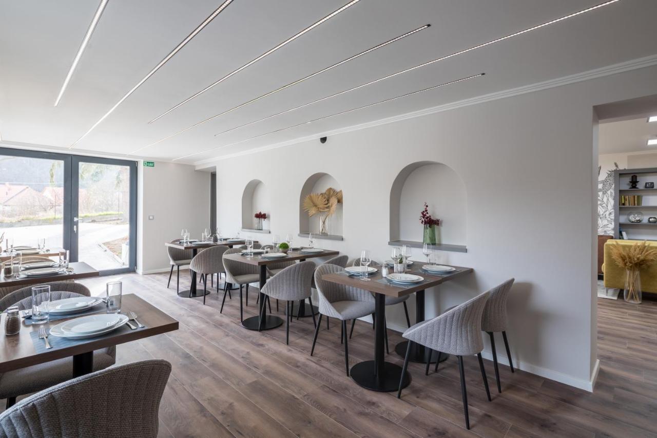 Villa Berc 艾格扎洛克 外观 照片